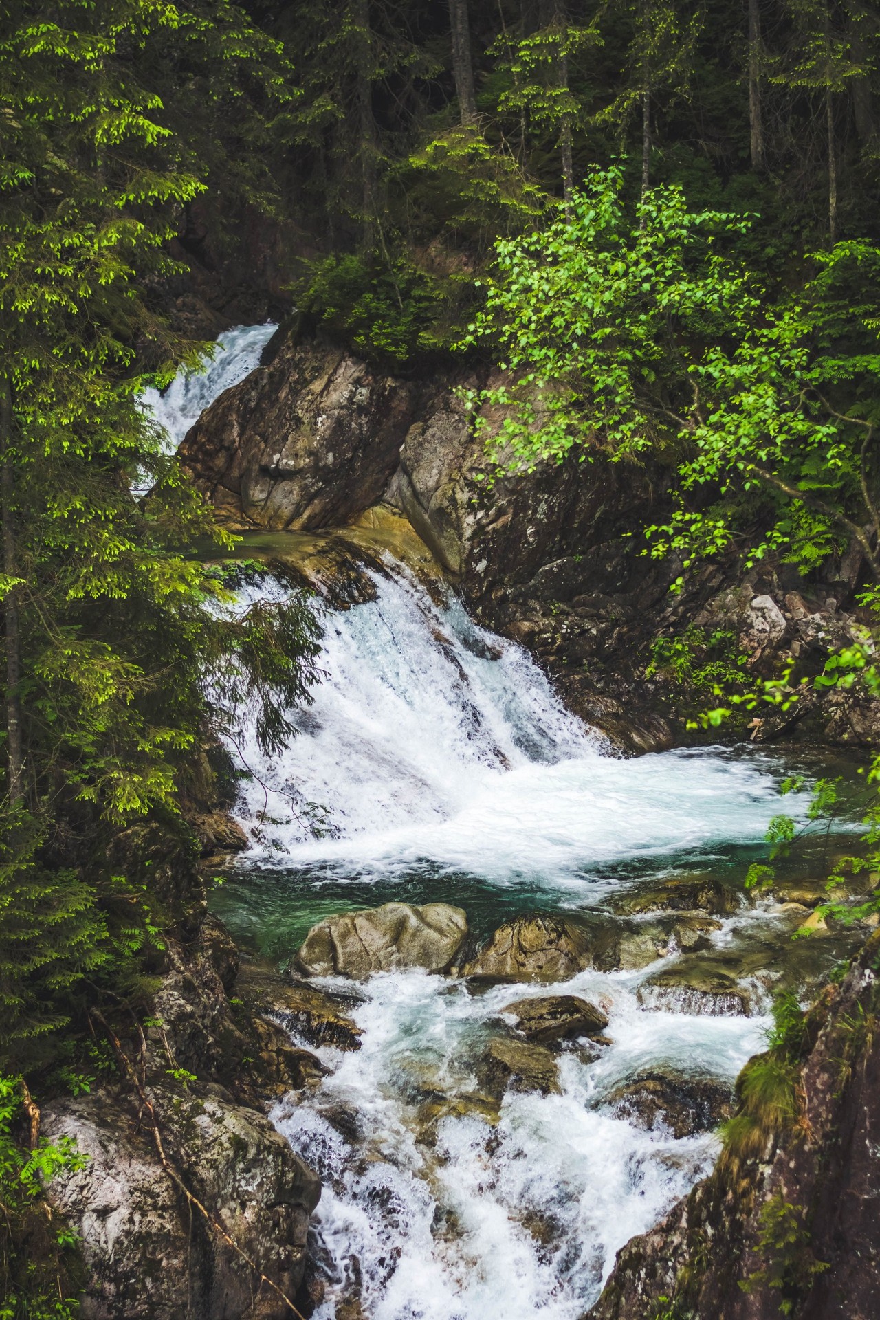 Rock, watercourse achtergronden
