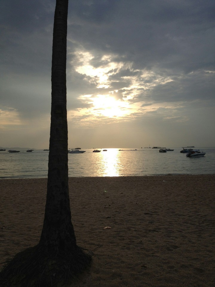 Sunset in Beach road, Pattaya
