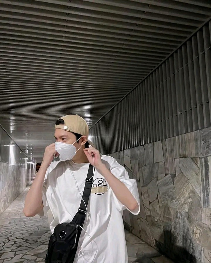 .