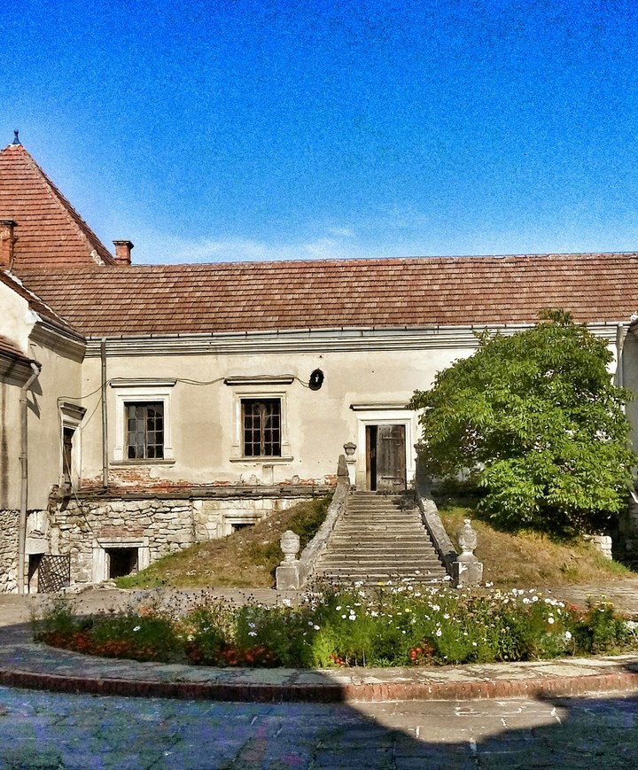 Old old castle
