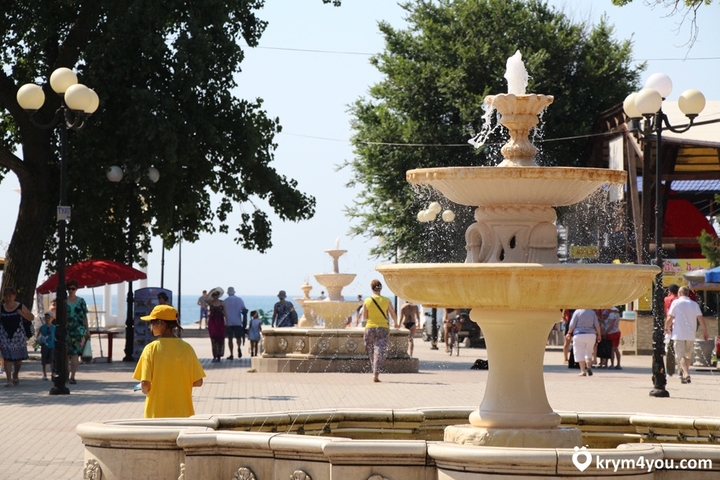 город