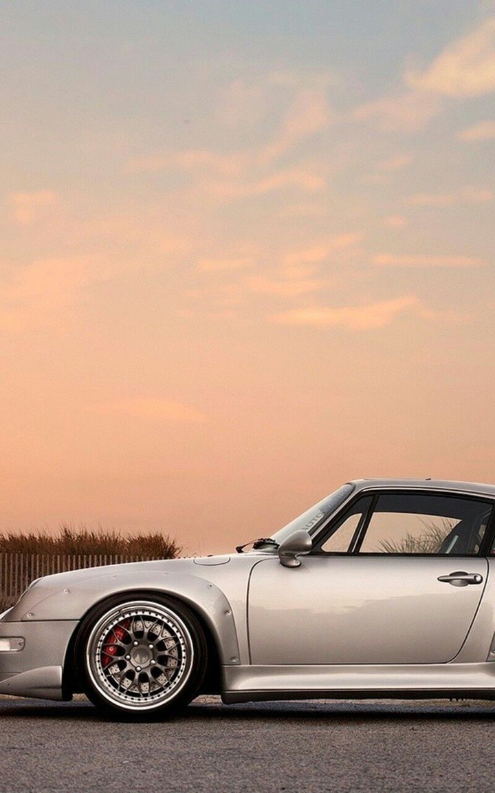 911