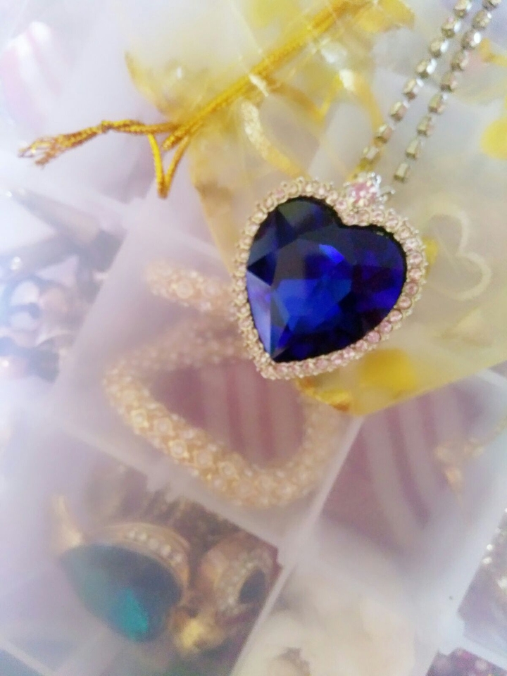 titanic heart of ocean pendant