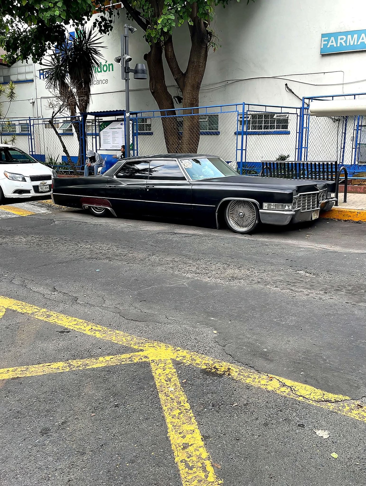Land_vehicle, Vehicle, Car