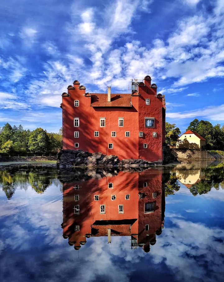 Červená Lhota