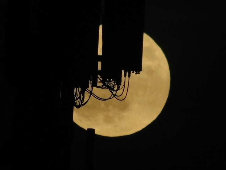 urban moon