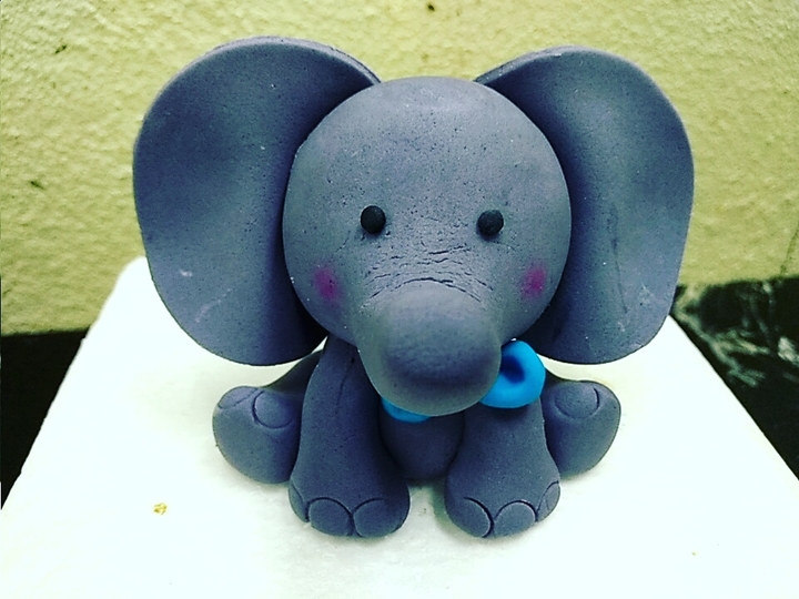 elephant fondant cake...