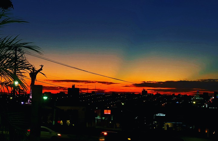 O anoitecer de Assis - SP - Brasil