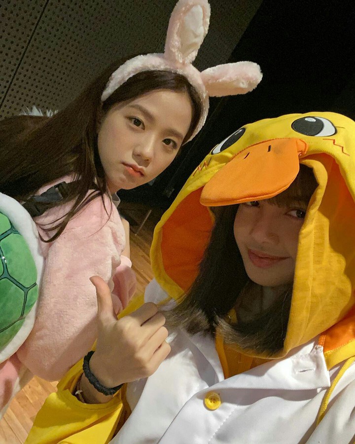Lalisa and Jisoo unnie