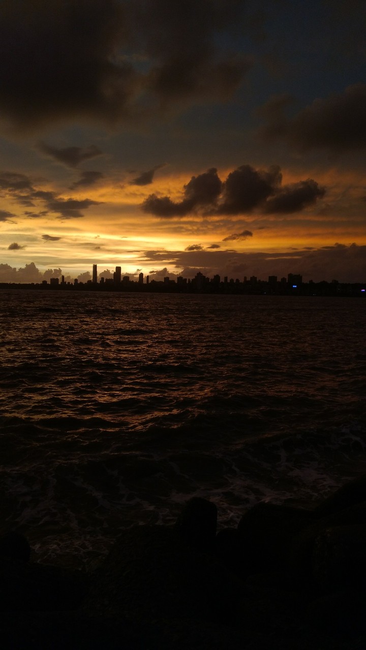 The sunset at horizon's edge