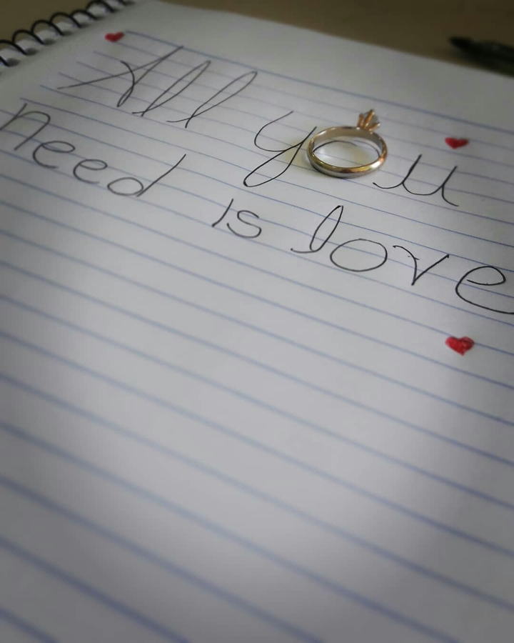 Love, amor