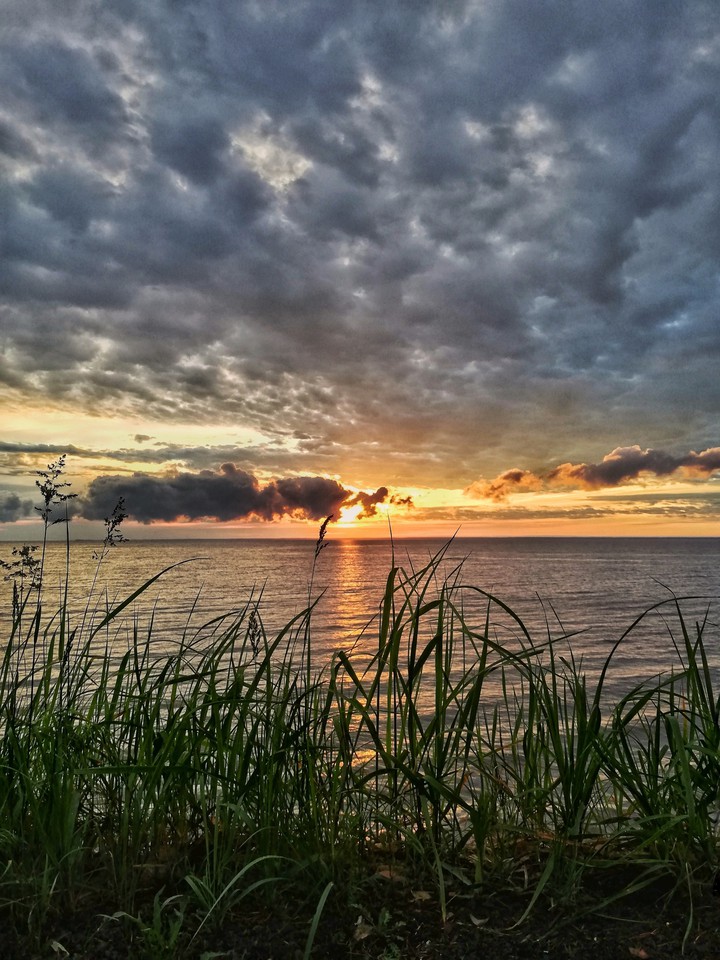 sunrise by the Kyiv sea