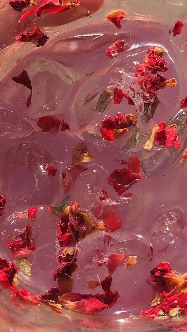 H2O with petals