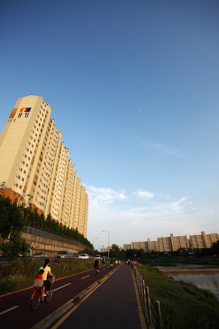 Skyscraper