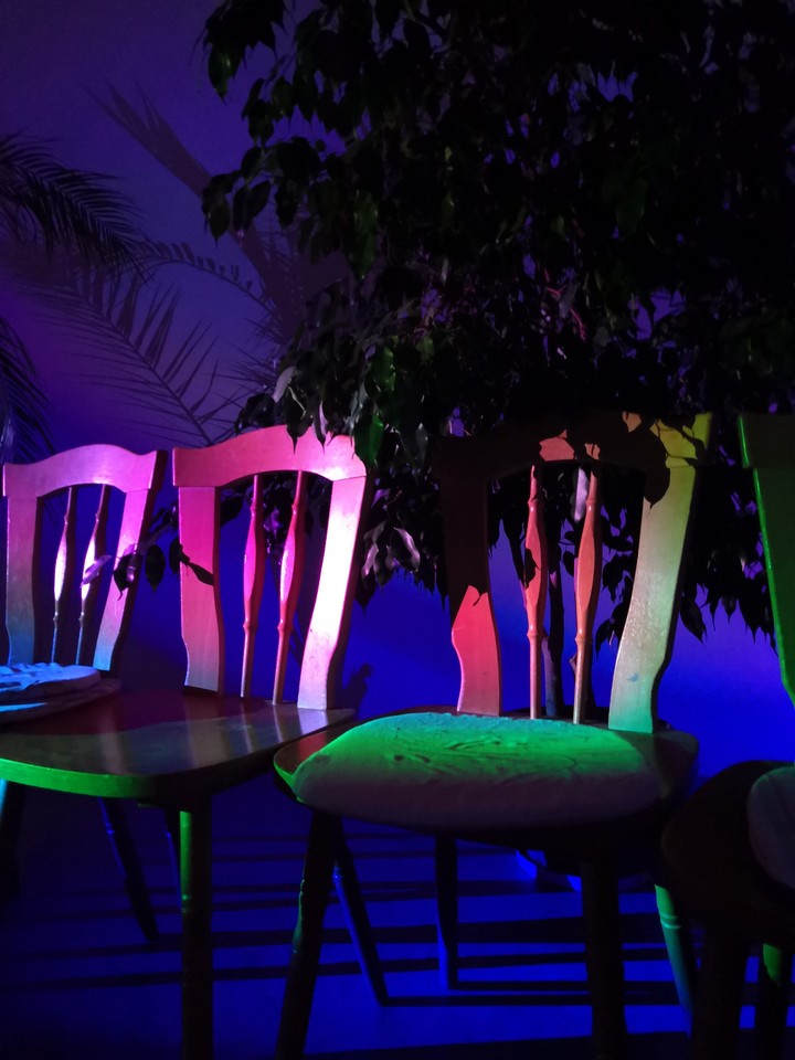 Dancing Chairs