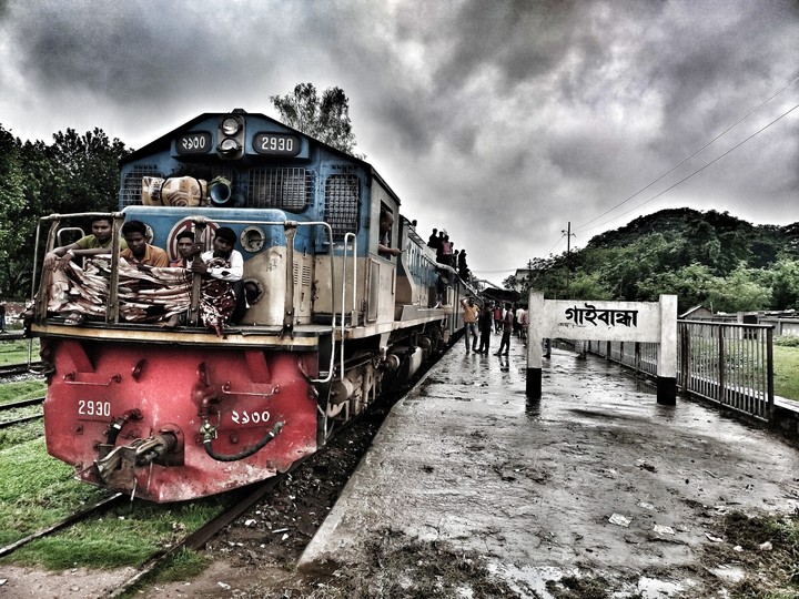 #rail#station