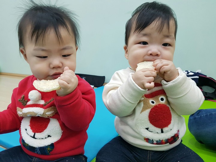 둥이들 간식