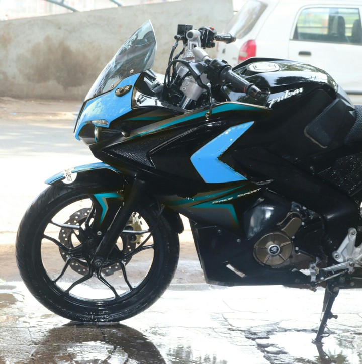 pulsar rs 200 read  to race