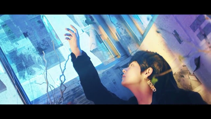 Bts KimTaehyung MV Loveyourself Tear