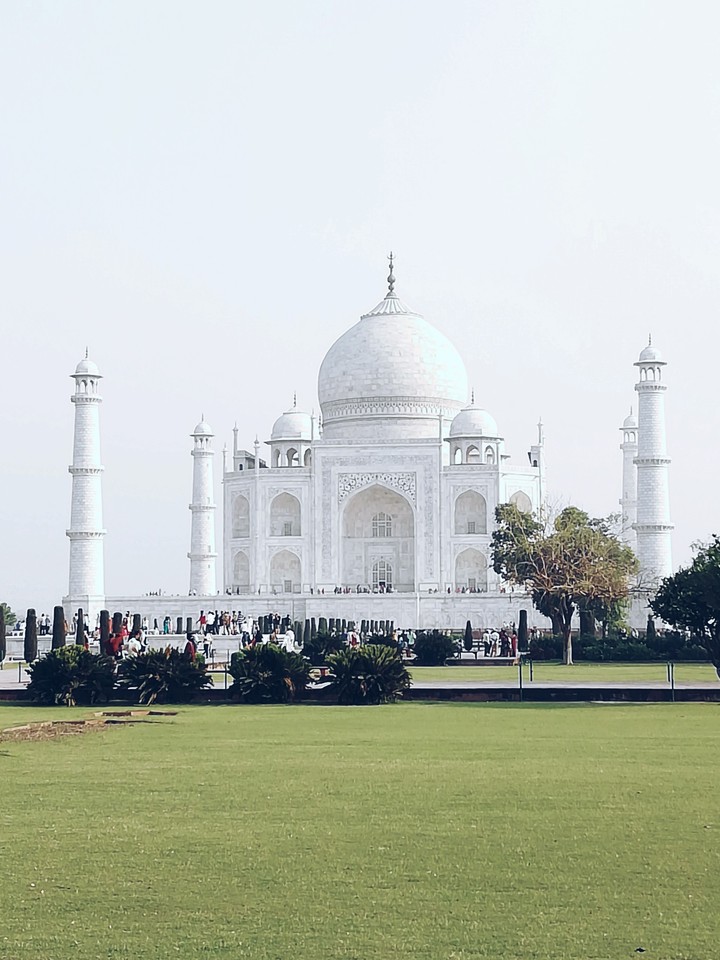 monument of love