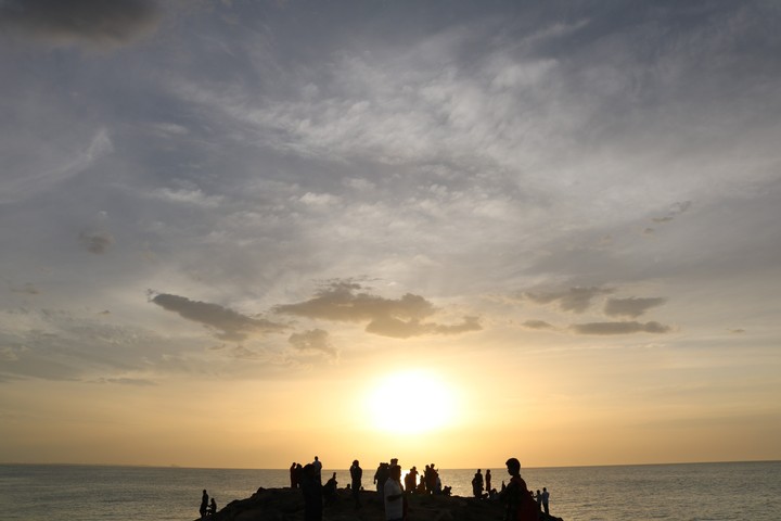 sunrise watchers