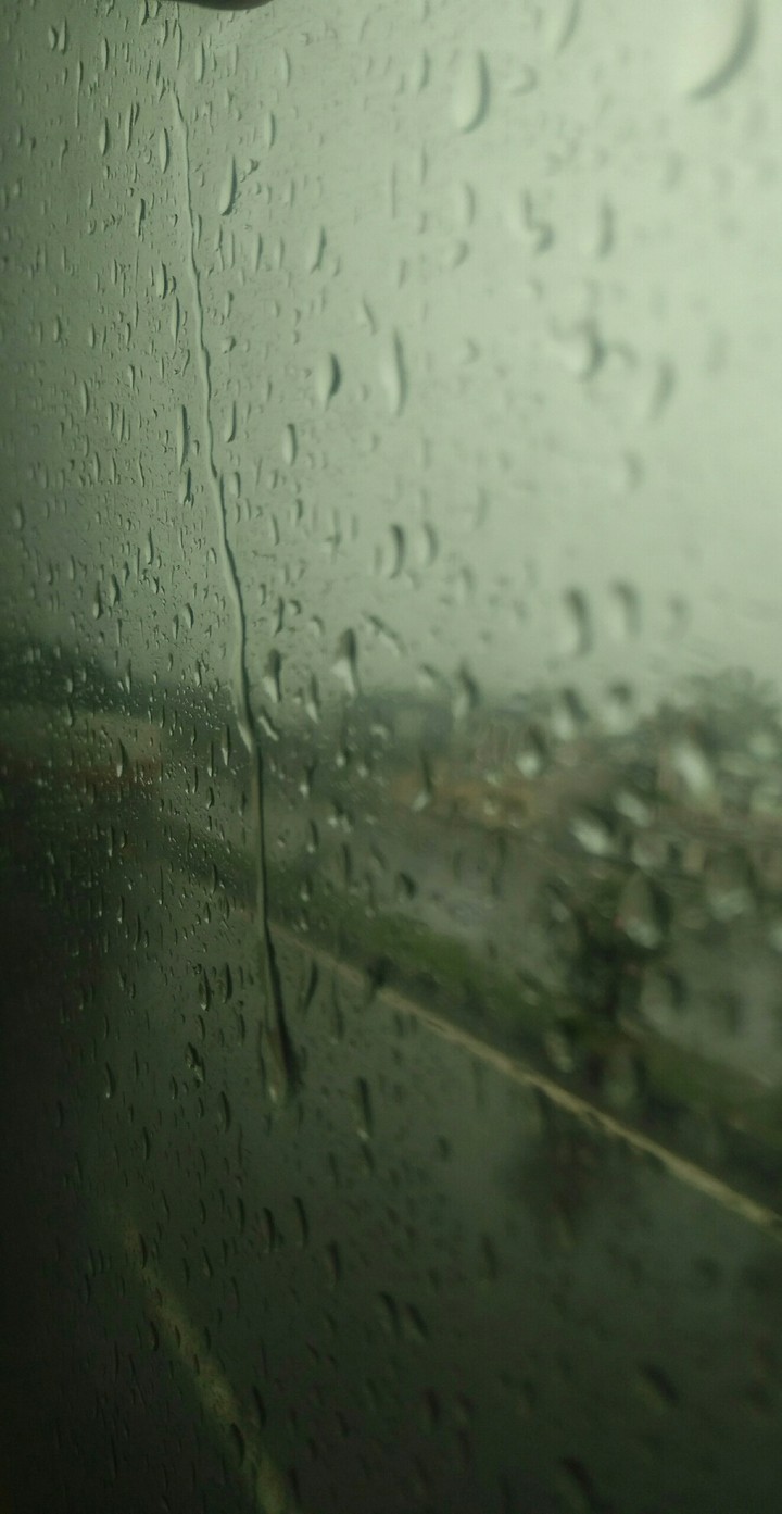 clicked while i was travelling to my university.