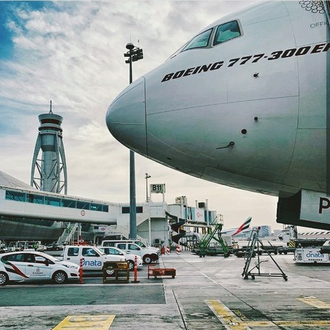 Sky ship Emirates