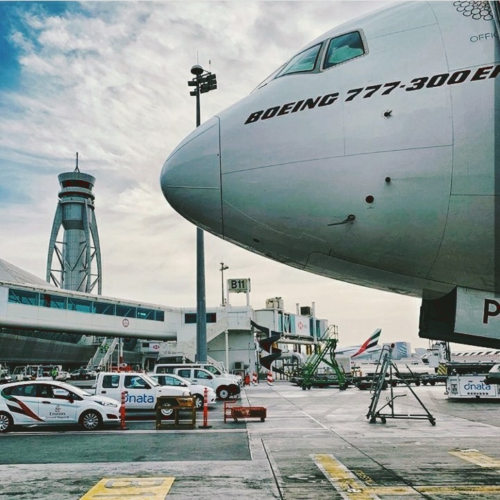 Sky ship Emirates
