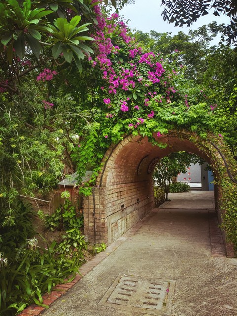 Artificial tunnel
