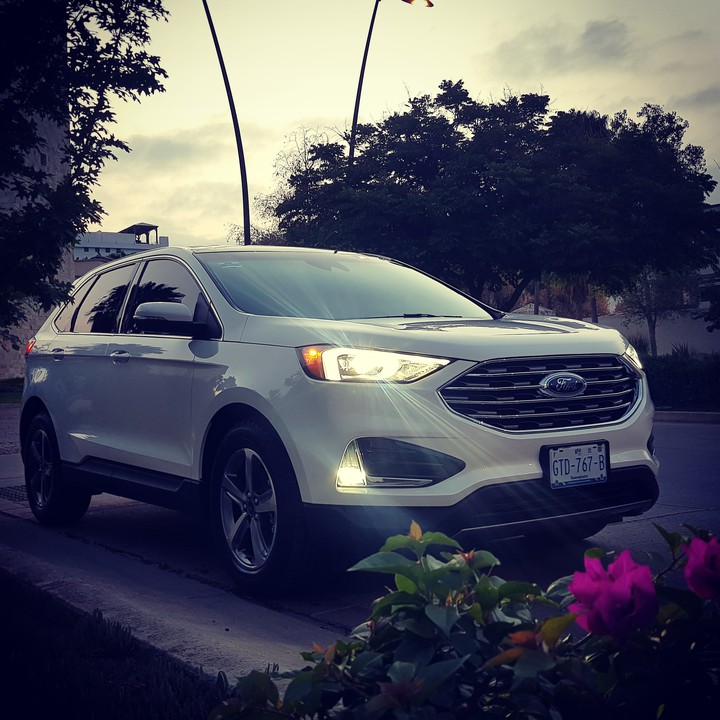 Ford Edge SEL Plus 2020