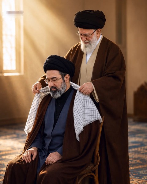 سید مجتبی و امام شهیدم رهبر عزیزم ????اقتدار ایران