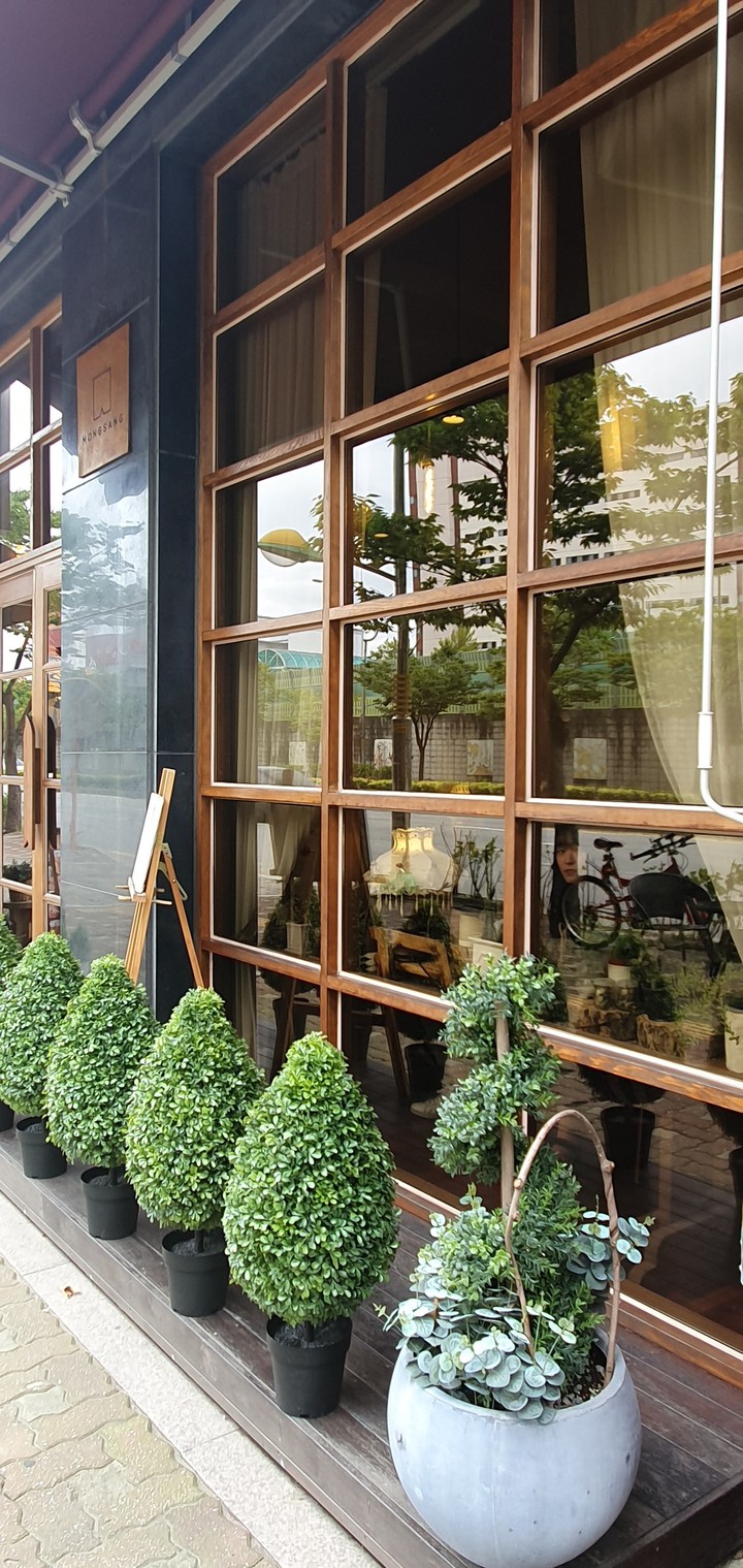 Cafe Mongsang at Suwon