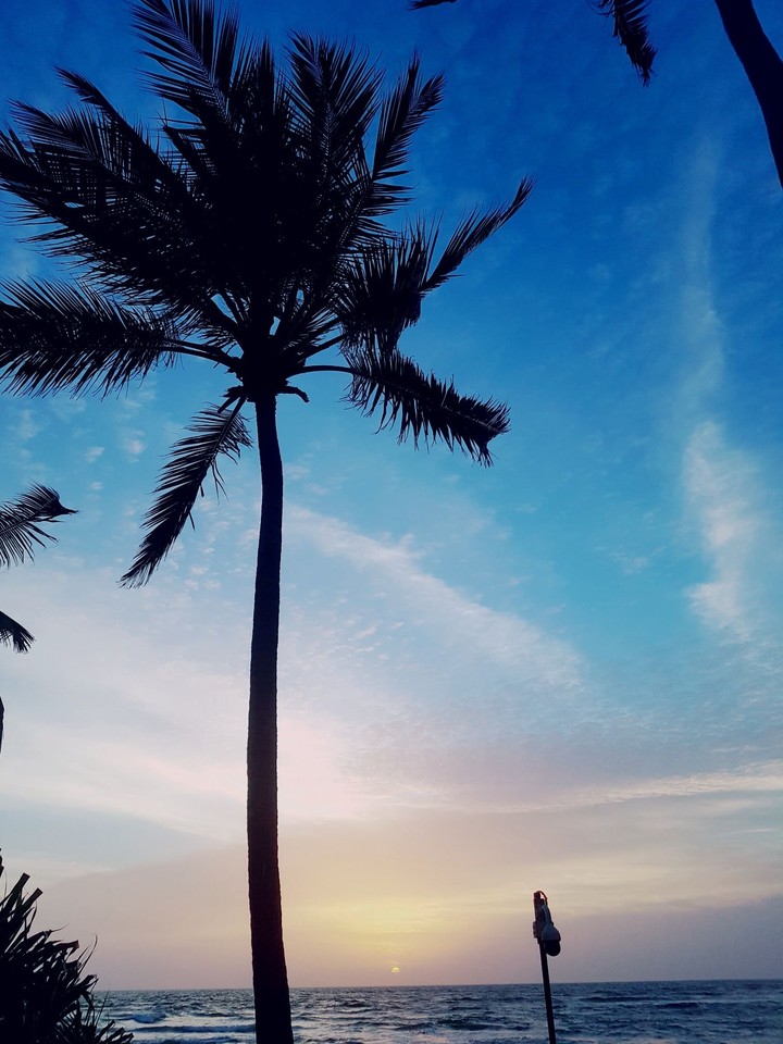 hikka sunset