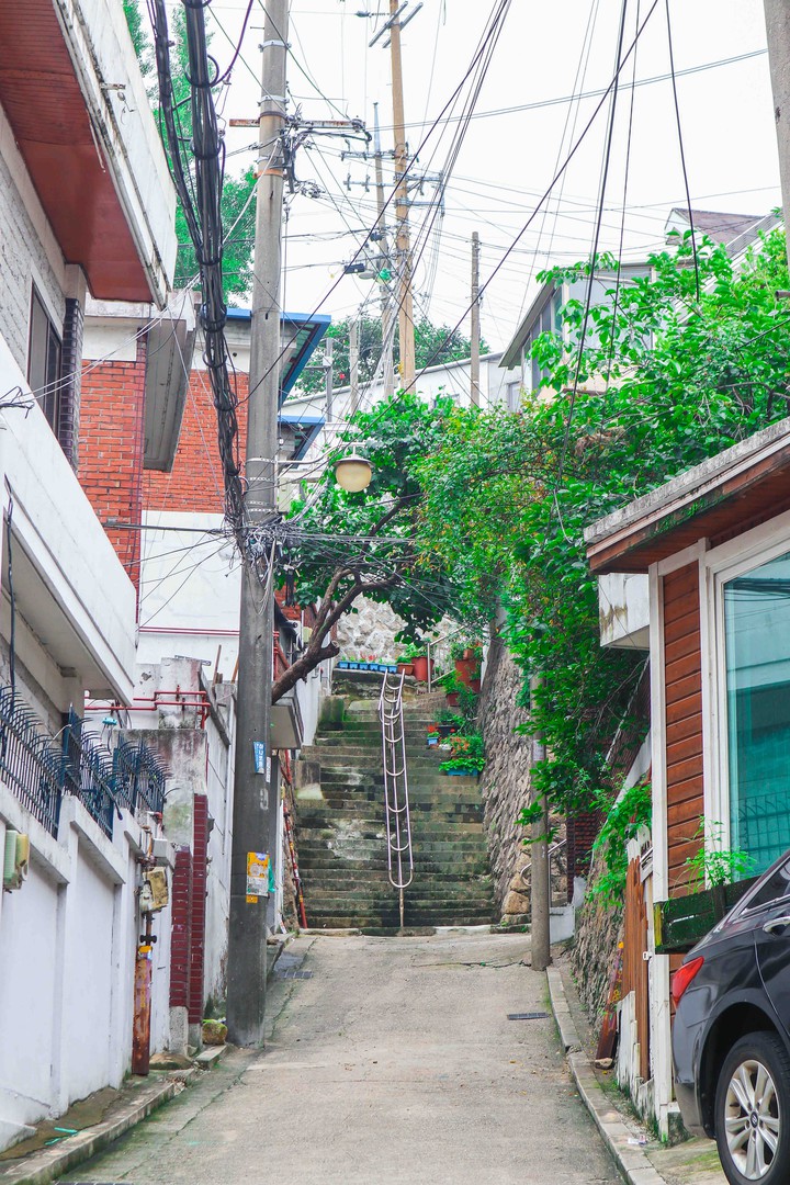 서울의 응봉동 한 골목
