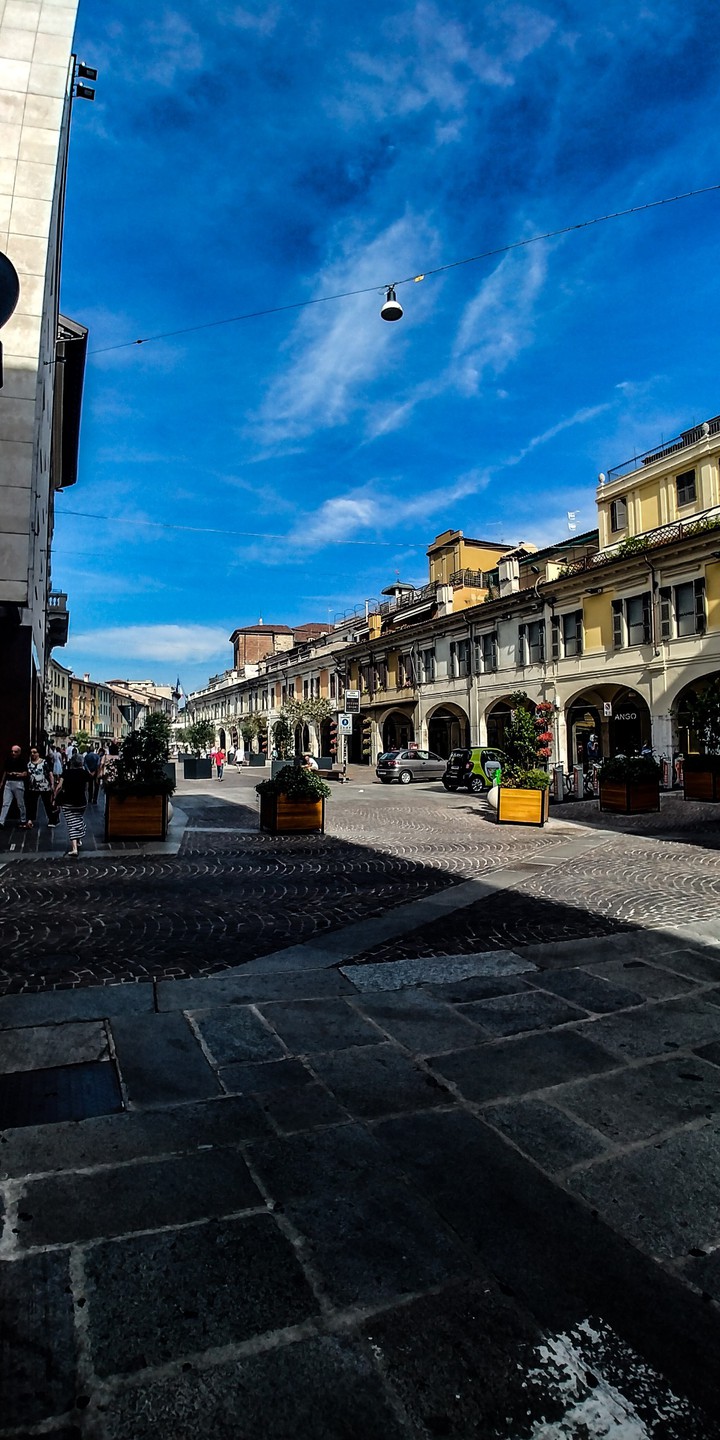 scatta ciò che ti colpisce a prima vista