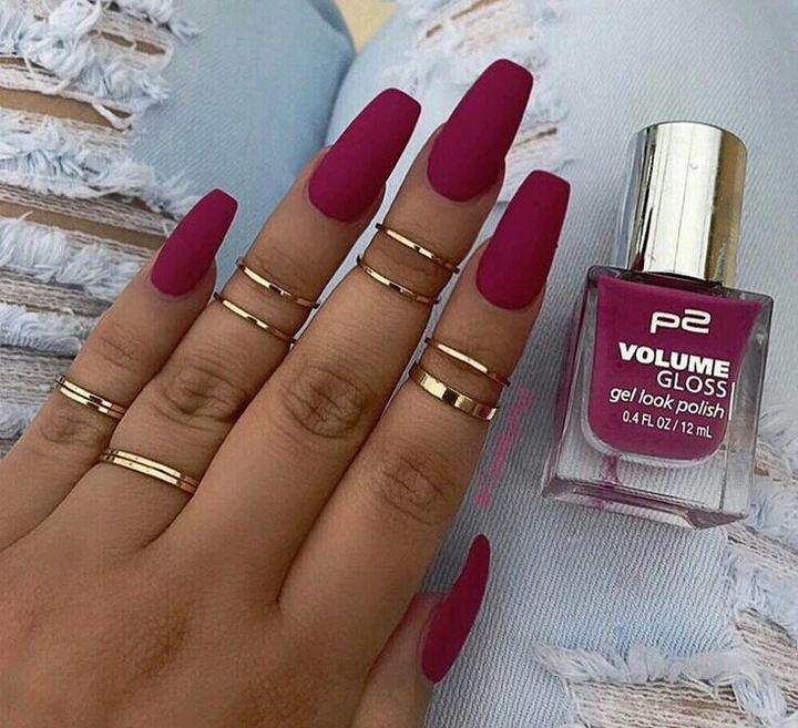 nails