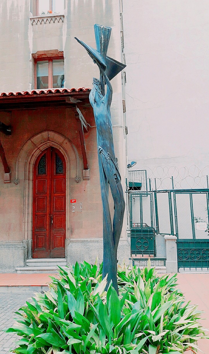 sculpture