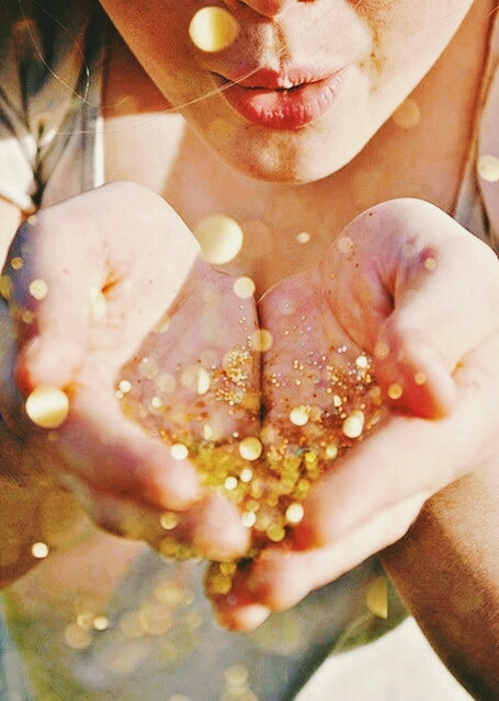 glitter blow