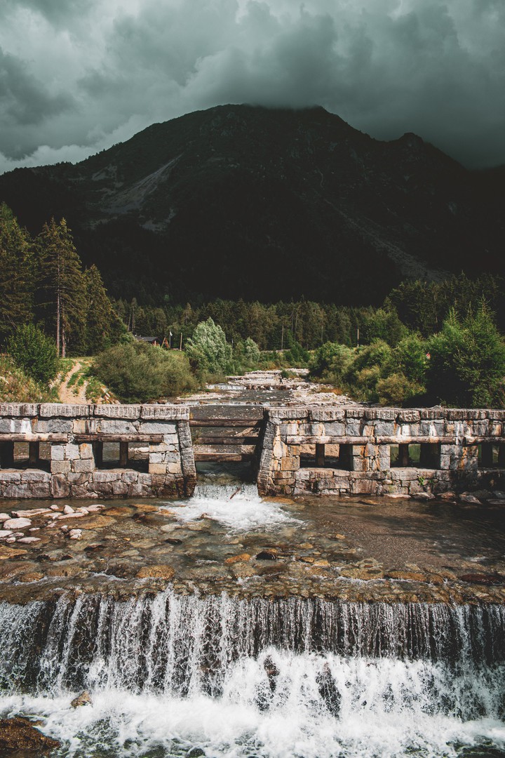mini waterfalls