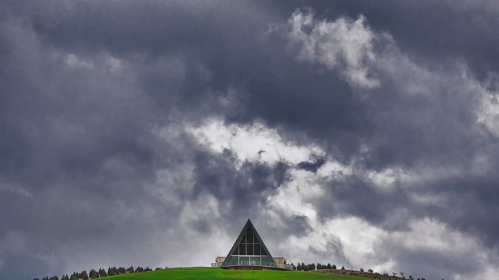 Brooding Pavilion