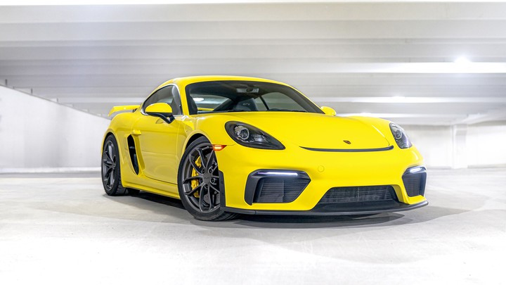 Porsche 718 Cayman GT4