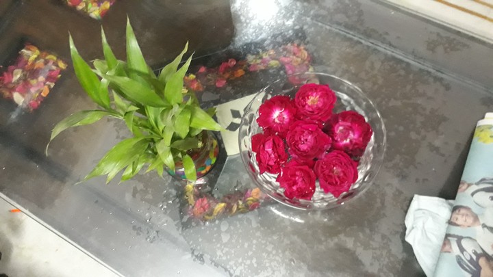 rose with green