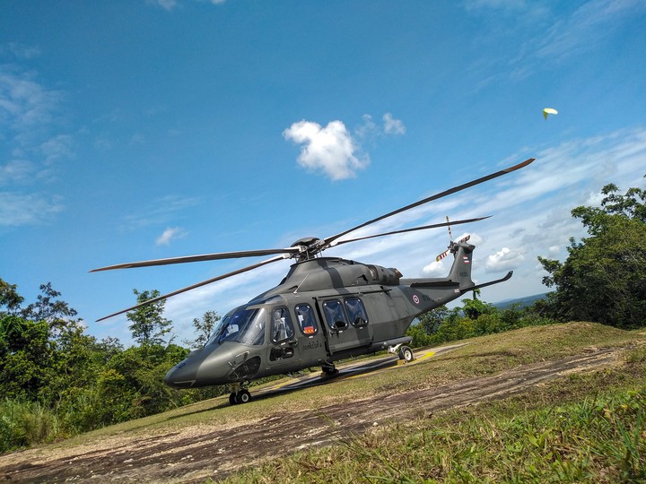 helicopter