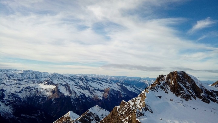3029 m