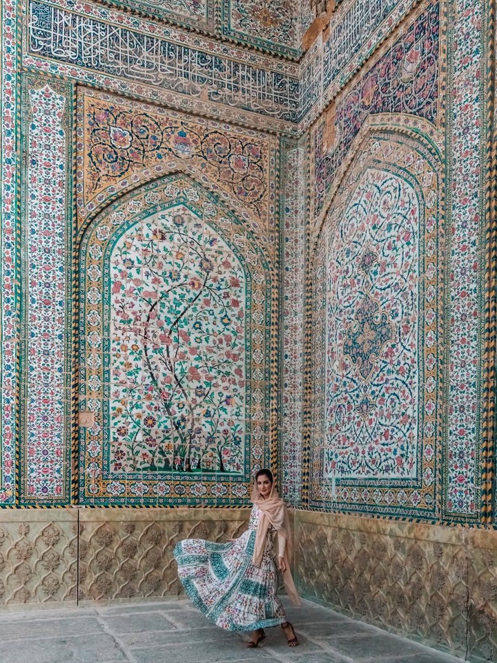 .