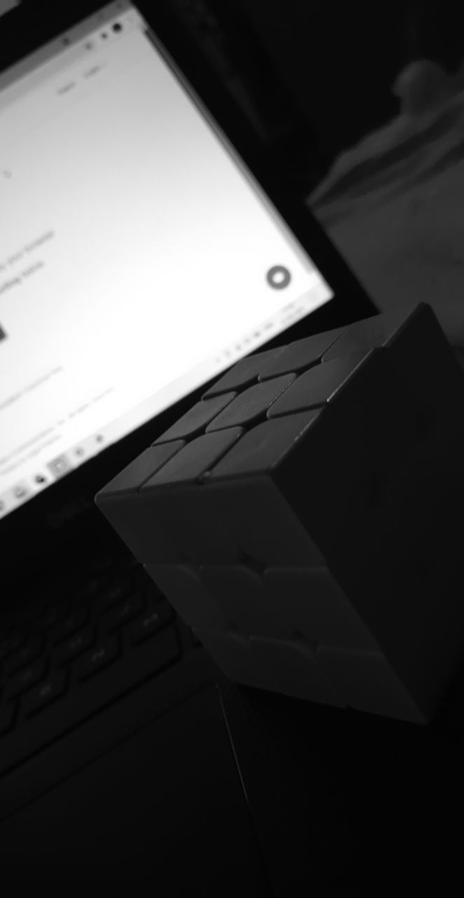 #black #blackandwhite #laptop #wallpaper #cube #peace