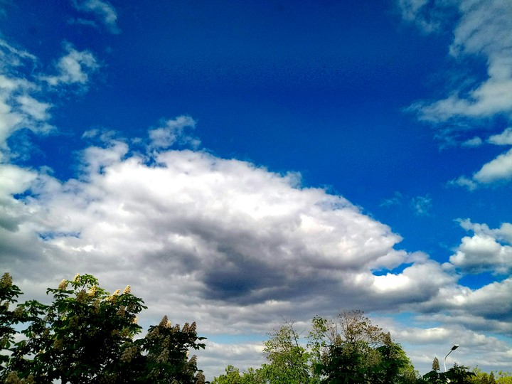 ☁