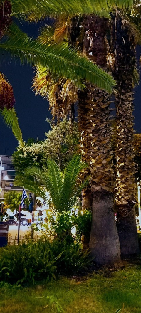 Midnight lights (Kallithea, Athens)