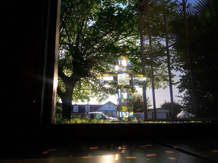 Crystal cross