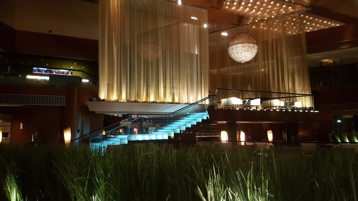 Intercontinental Hotel Lounge Bar in Tokyo